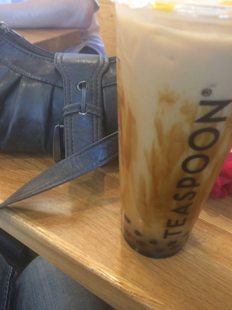 lailaskullv's tweet photo. boba heals all˘ω˘ https://t.co/uuTZizxHHV
