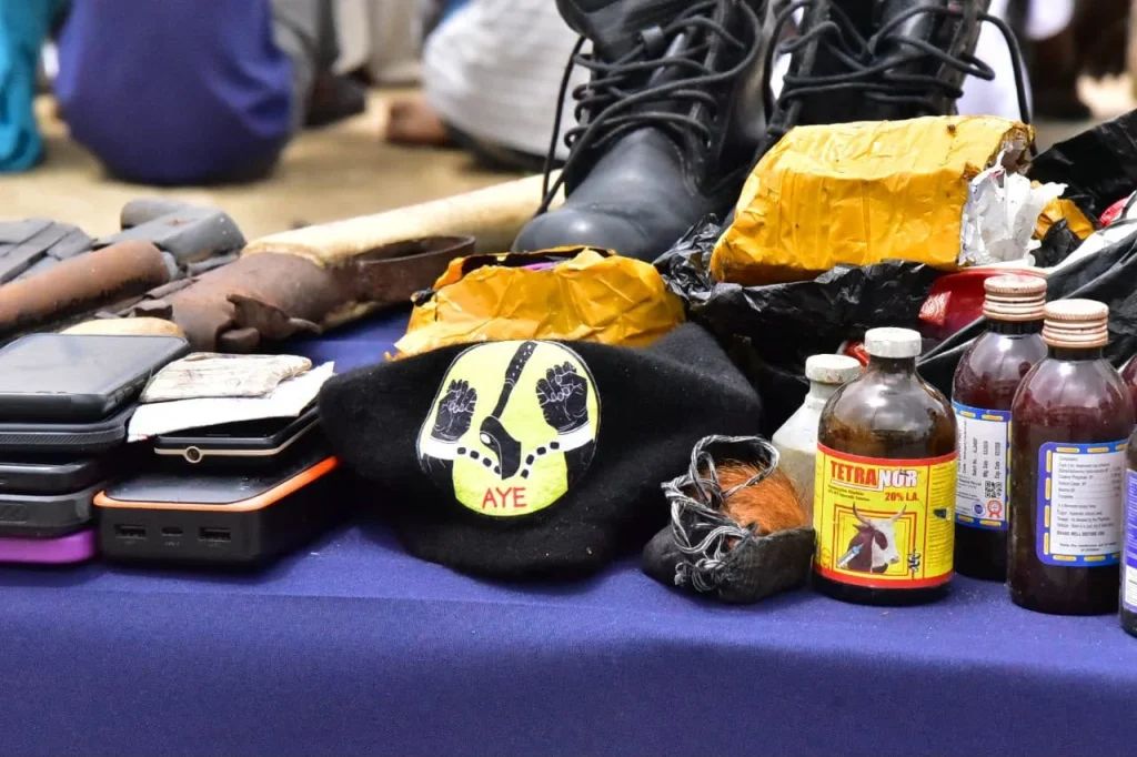 MobilePunch's tweet photo. 𝗣𝗼𝗹𝗶𝗰𝗲 𝗮𝗿𝗿𝗲𝘀𝘁 135 𝘀𝘂𝘀𝗽𝗲𝗰𝘁𝗲𝗱 𝗰𝘂𝗹𝘁𝗶𝘀𝘁𝘀 𝗶𝗻 𝗟𝗮𝗴𝗼𝘀, 𝗿𝗲𝗰𝗼𝘃𝗲𝗿 26 𝗳𝗶𝗿𝗲𝗮𝗿𝗺𝘀

𝗥𝗲𝗮𝗱 𝗠𝗼𝗿𝗲: https://t.co/J0KqjJZ2Ff https://t.co/o2WO2LwPN7