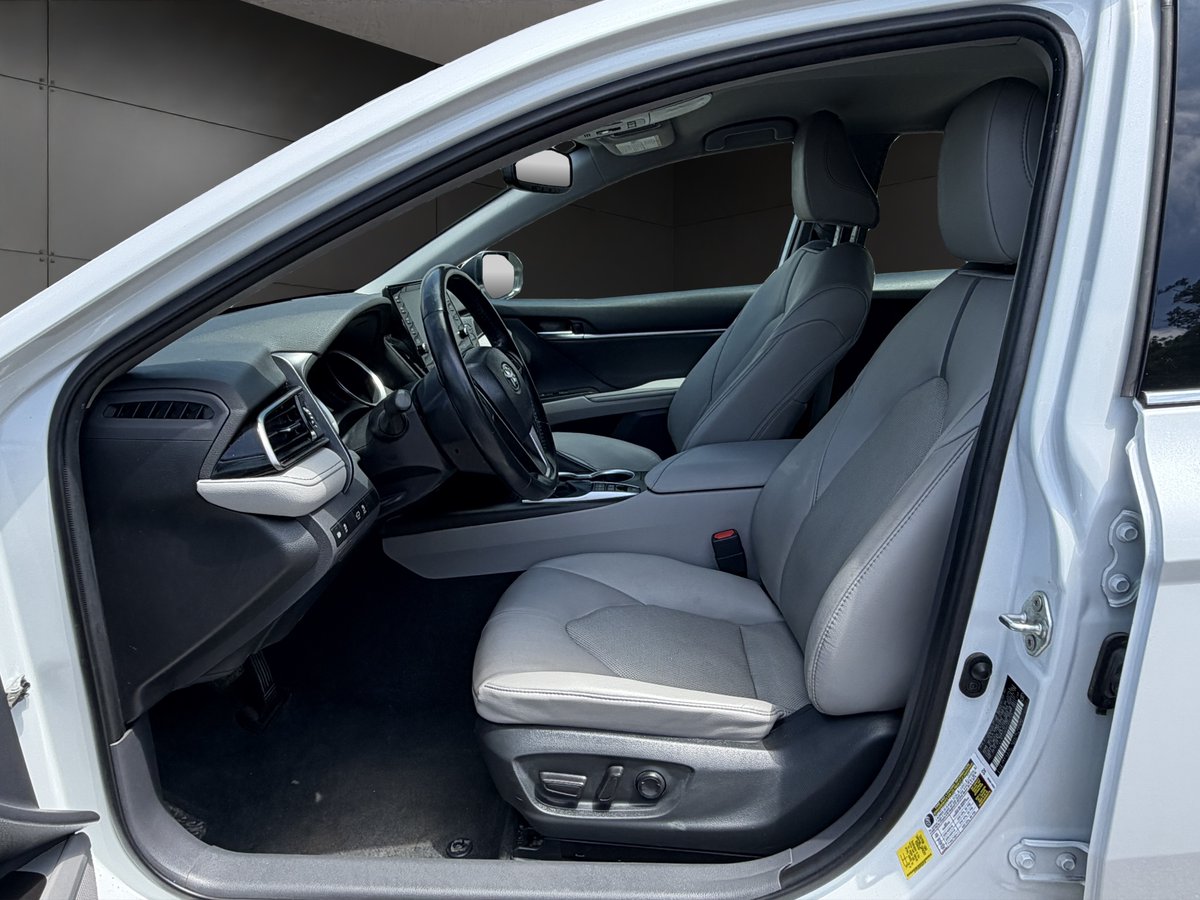 StoneRoadAuto's tweet photo. Fuel savings meet everyday comfort.

This 2023 Toyota Camry Hybrid XLE offers leather seating, impressive fuel economy, and Toyota reliability in one stylish package.

📍 Stone Road Auto
💲 $23,495
Visit https://t.co/0U5TBS8UuT for more details. https://t.co/0xpnEnZlV2