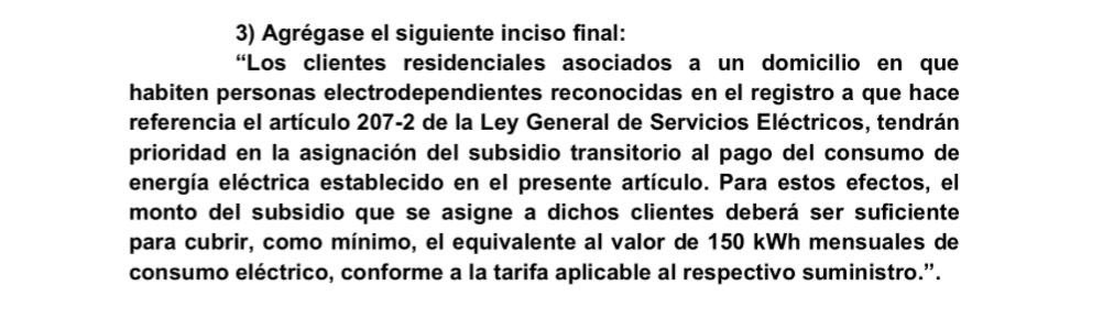 Juan_SantanaC's tweet photo. La derecha acaba de rechazar la indicación que aseguraba a los pacientes electrodependientes prioridad en el subsidio y un piso mínimo de 150 kWh al mes. Son personas que dependen de la electricidad para respirar o dializarse. Negarles esa garantía, teniendo un registro reconocido por ley, es abandonar a quienes más lo necesitan.