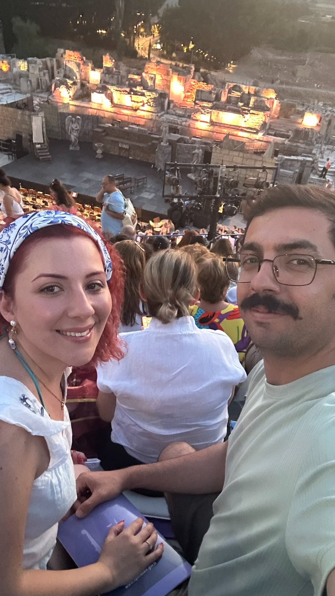 aleynabilginogl's tweet photo. Canım eşim @semiryapici beni çok keyifli bir günün ardından Efes Antik Tiyatrosu’nda Tosca operasına getirdi ♥️ https://t.co/4aKpJ5UsO2