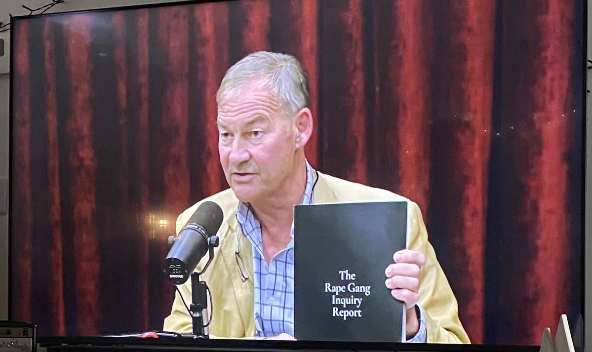 real_shirelass's tweet photo. Just about to listen to Rupert Lowe on Joe Rogan’s podcast and it has already got 128k views on YouTube, it’s only been on the platform for over an hr. The Joe Rogan Experience podcast averages between 11 to 15 million listeners per episode, generating an estimated 190 million downloads per month.

Rupert met up with Elon Musk on Sunday the 5th July (America’s 250 anniversary weekend) which is not a coincidence🔥

The UK Government and the MSM can not hide from this. The message is getting louder and is about to break. 

This is going to be one of the BIGGEST interviews on Joe Rogan. 

Listen here: https://t.co/7HMLvQlbCH