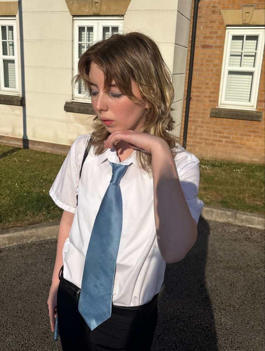 taycesoddly's tweet photo. little brother off to prom in his johnny joestar inspired fit (i’m so proud) 🏇 https://t.co/dJ2pkJnpKF