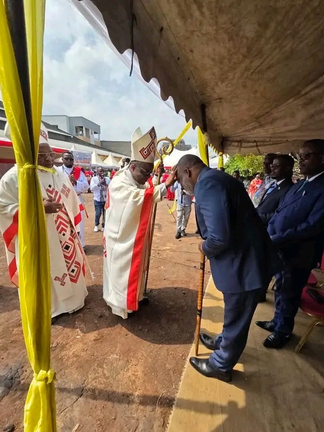 MuadiLaeticia's tweet photo. Ne jamais trahir le congo https://t.co/HMS7YsQALy
