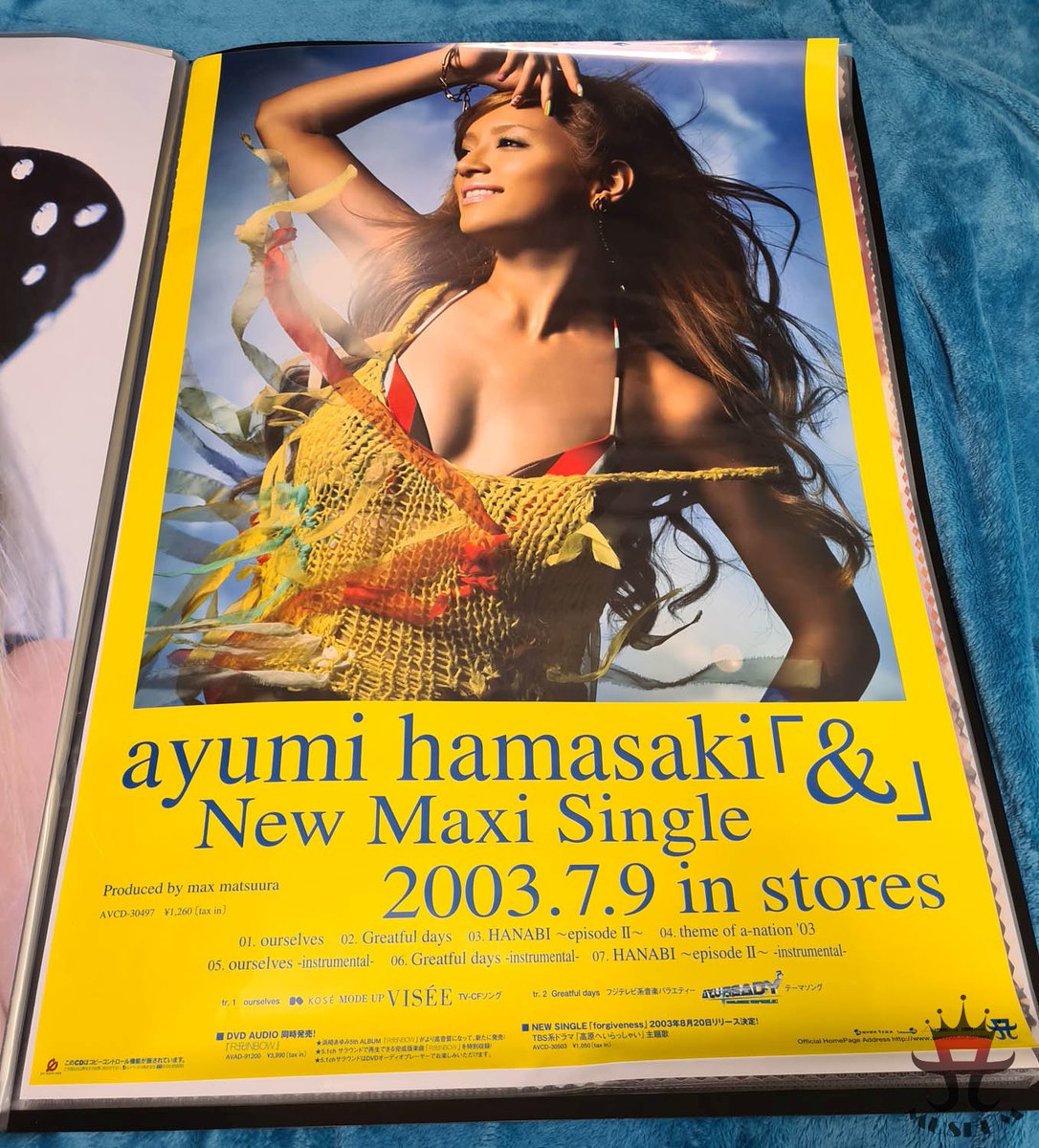 AyuMerchMuseum's tweet photo. Happy Anniversary 『&amp;』 💛💙
#ayumihamasaki
#浜崎あゆみ
#AyuMuseum
#AyuMerchMuseum https://t.co/fndtiazKGy