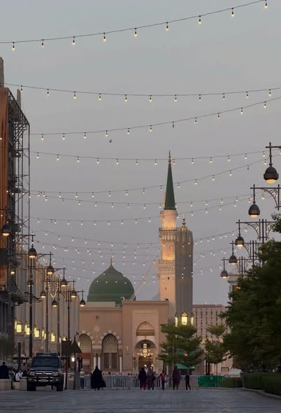 elhaneenn's tweet photo. من فضل الله علينا 
أننا جيران النبي ﷺ🤍 https://t.co/FNdZ0kgHWi