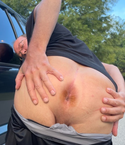bisexb4's tweet photo. Brad Chaplin spreads his ass outdoors
#ass #asshole #outdoors https://t.co/h7B3TfhsQV