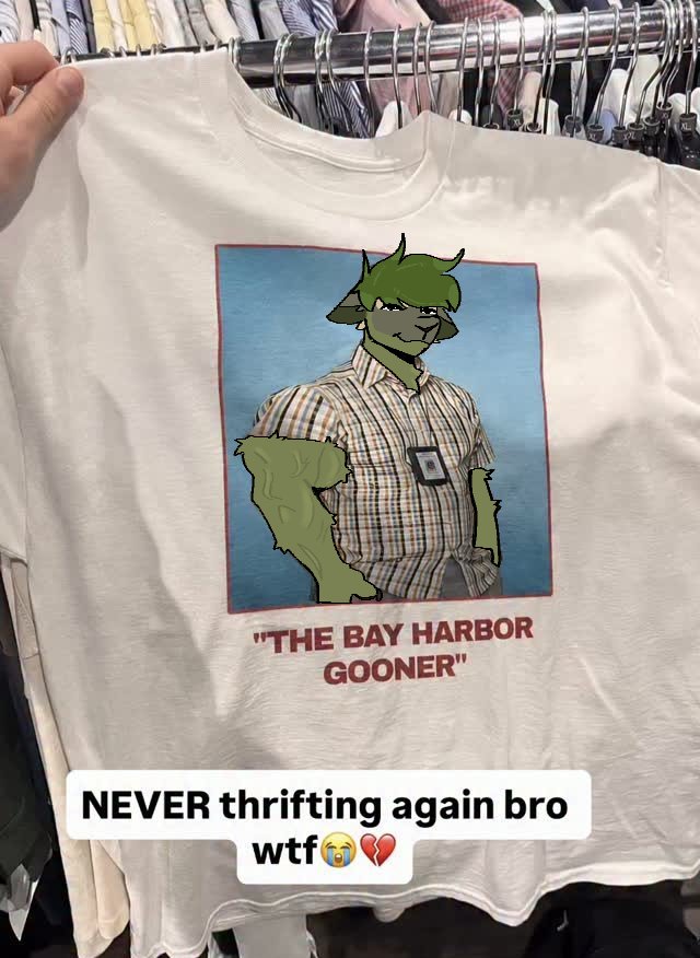 MrTrizzler's tweet photo. Thrift shops always have hidden gems..

🎨@DessyKatt https://t.co/QgVo9f0YiM