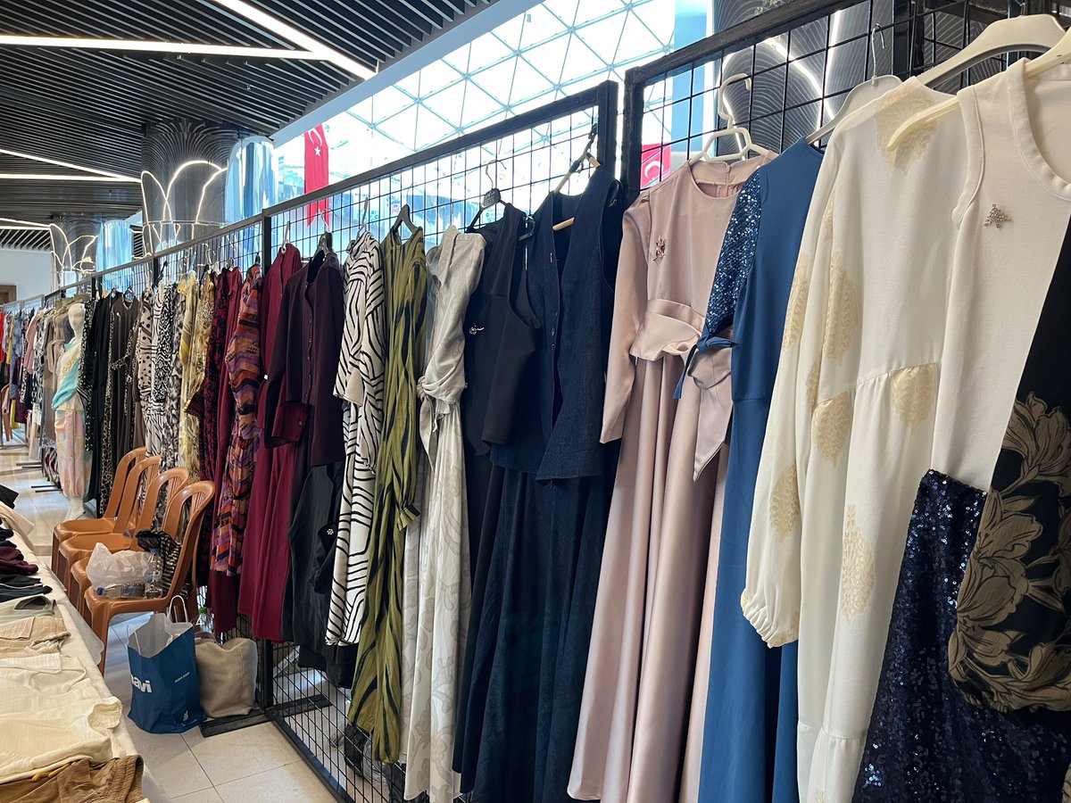 tugvadenizli's tweet photo. 📍TEĞEL Defile ve Sergisi 

Hünerhane’de eğitim alan ve ürettikleriyle ilham veren kadınlarımızın el emeği göz nuru çalışmalarını sergilendiği sergide yerimizi aldık. https://t.co/CQZ4cpVwGT
