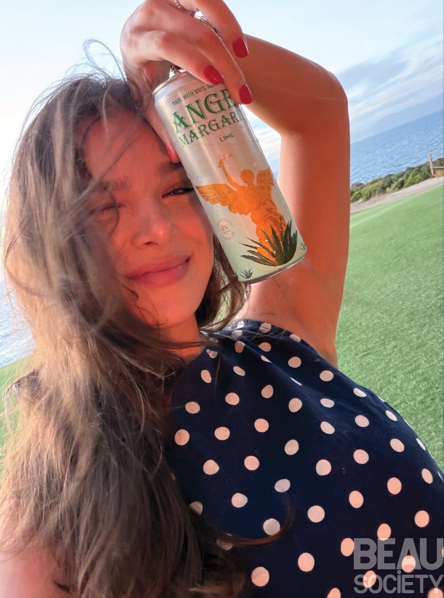 best of hailee steinfeld tweet media