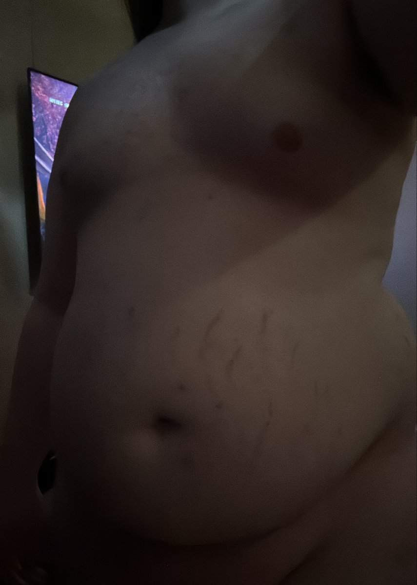 FatAssChudlol's tweet photo. hello #belly https://t.co/hWUu7uTsvY