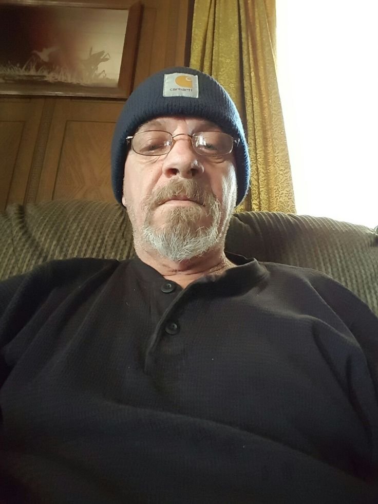 Michael33998's tweet photo. Be honest how much is your rent I will pay? https://t.co/bDAhrUlP00