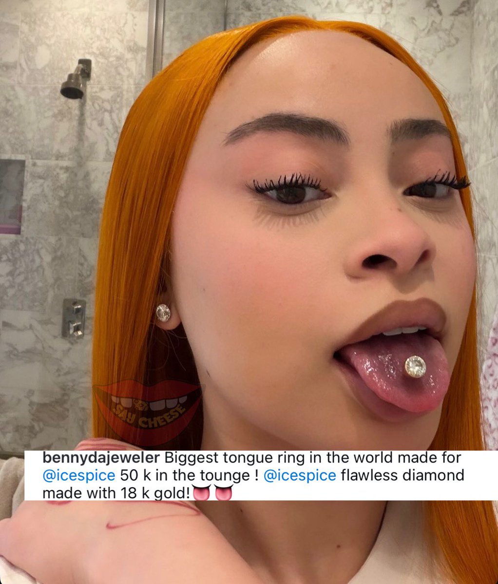 SaycheeseDGTL's tweet photo. Ice Spice shows off her 18k gold tongue ring 👅 https://t.co/YW8DuUeff0