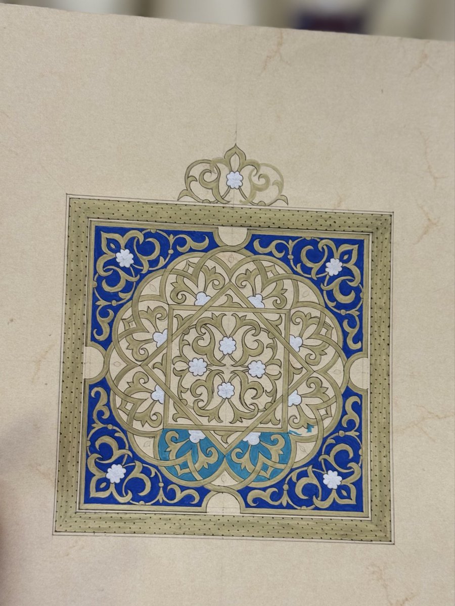 AishaRec's tweet photo. من التخطيط إلى التذهيب… التلوين… والتحديد
زخرفة أندلسية مغربية😍 https://t.co/4N3y0uAcAU