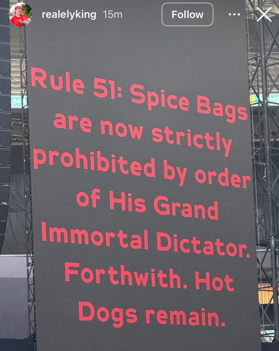 gwayupdates's tweet photo. Some new rules at #MCRLONDON… https://t.co/5UuZXvQ6Jc