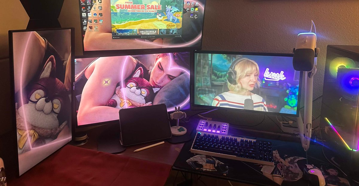 CLAIRVAUXVT's tweet photo. #Vtuber VS VtuberSetup!
LOOK ITS #VALKO! https://t.co/A1pJsUR4K4