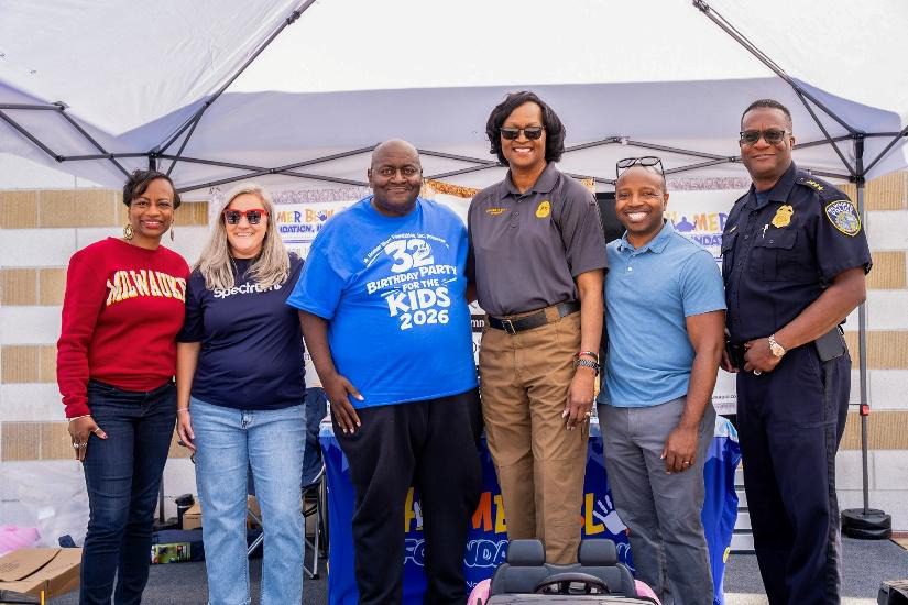 Spectrum_Gov's tweet photo. Homer Blow’s Annual Birthday Party for the Kids in Milwaukee, WI, is a community tradition rooted in connection. At the event, we presented digital devices to help expand digital opportunities for local families. Thank you to @SenatorDrake, Milwaukee Mayor @CavalierJohnson, and local leaders for joining us.