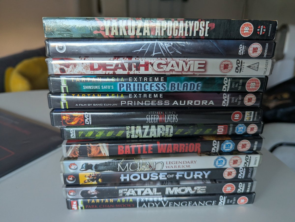 NixSpooks's tweet photo. Picked these up today at Eastbourne ✌️ https://t.co/5jZN1rgbVT