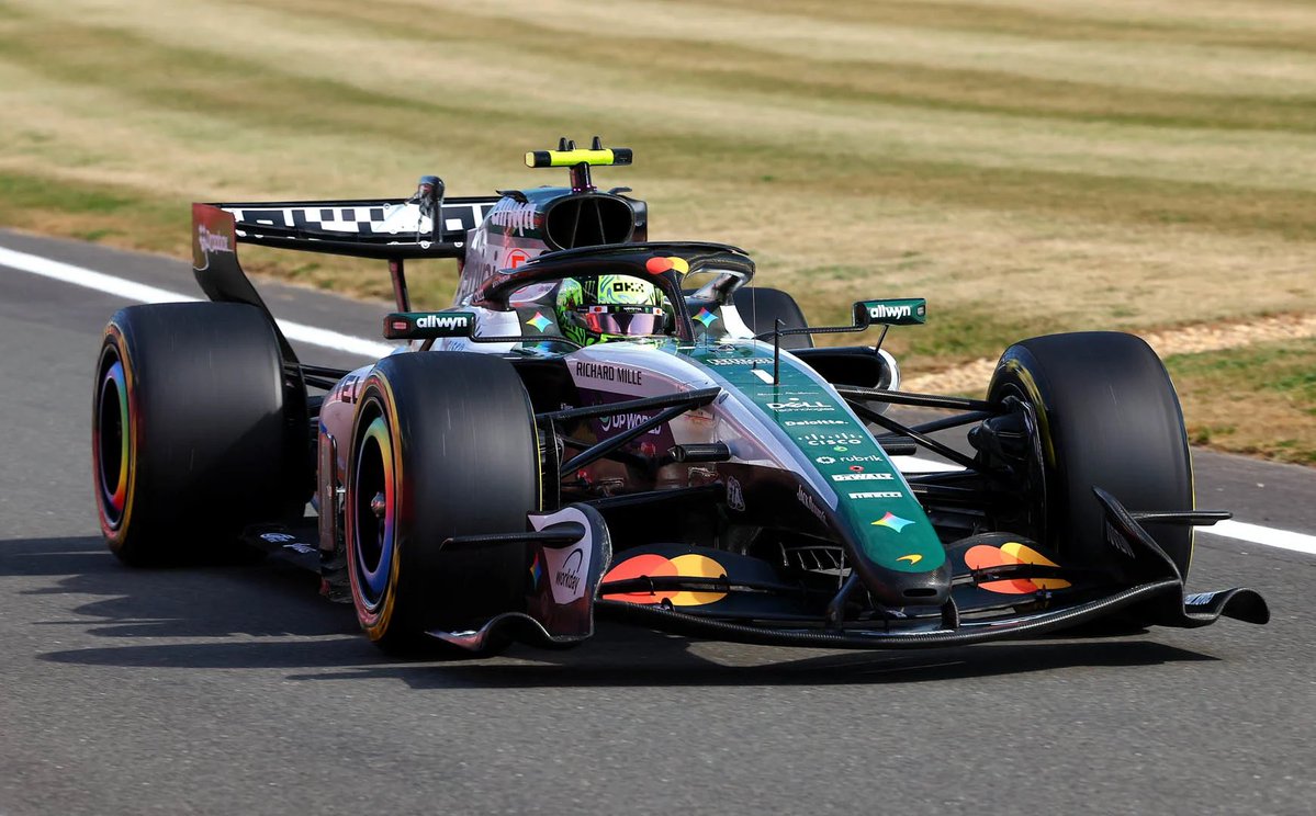 F1BigData's tweet photo. 🚨MCLAREN’S 2026 COMEBACK

In the first 6 GPs, they were the team with the fewest laps completed of all, with just 503

In the last 3 GPs, they have been the team that has completed the most laps, with a total of 378 https://t.co/nX9ijPSgFz