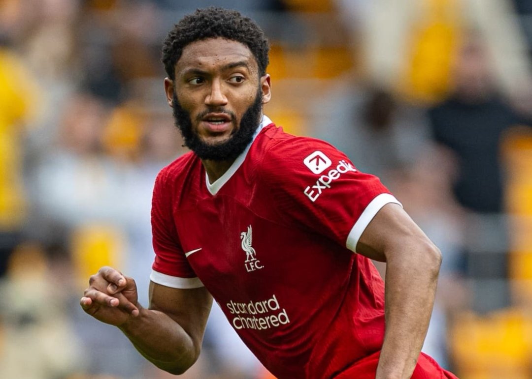 Corballyred's tweet photo. Our Centre Back situation 👇🧐 

Van Dijk is 35😢

Jacquet is just 20 and Leoni is just 19 returning from an ACL.

Gomez can't be relied on to stay fit for 2 games in a row❌ 

Are we expecting Van Dijk to play every single game again

Where is the links to Konate replacement???

Surely we can't think we have enough at CB🤭 

Remember we have Hughes in charge of recruitment and he is likely leaving.

What a shambles 😡