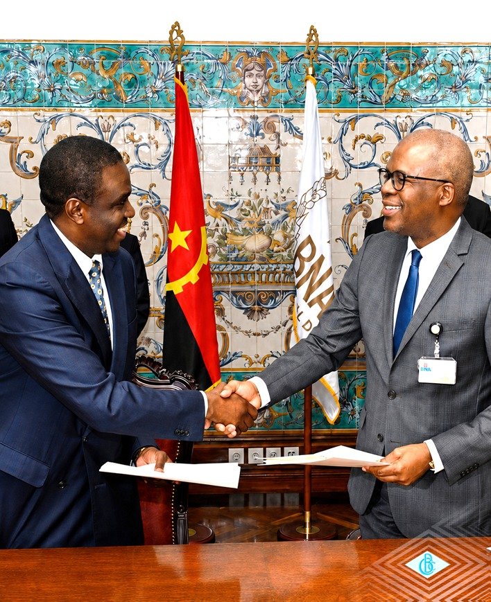 eldad_elda1's tweet photo. RDC–Angola : la BCC et la BNA scellent un partenariat pour accélérer l'intégration financière

@BCC_RDC
@andrewameso01
Lire l'intégralité ici  https://t.co/hMdvbfHJ30 https://t.co/sgwrn34un8