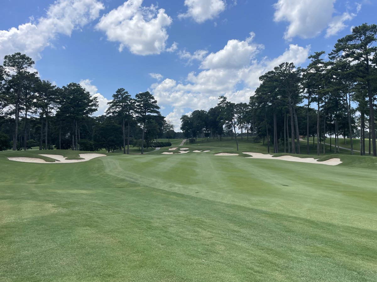 OSU_ATI_Turf's tweet photo. Great to get out to see @AshtonBane at Atlanta Athletic Club today - thanks Lucas Harvey for giving him a great experience https://t.co/9gP3p5hs96