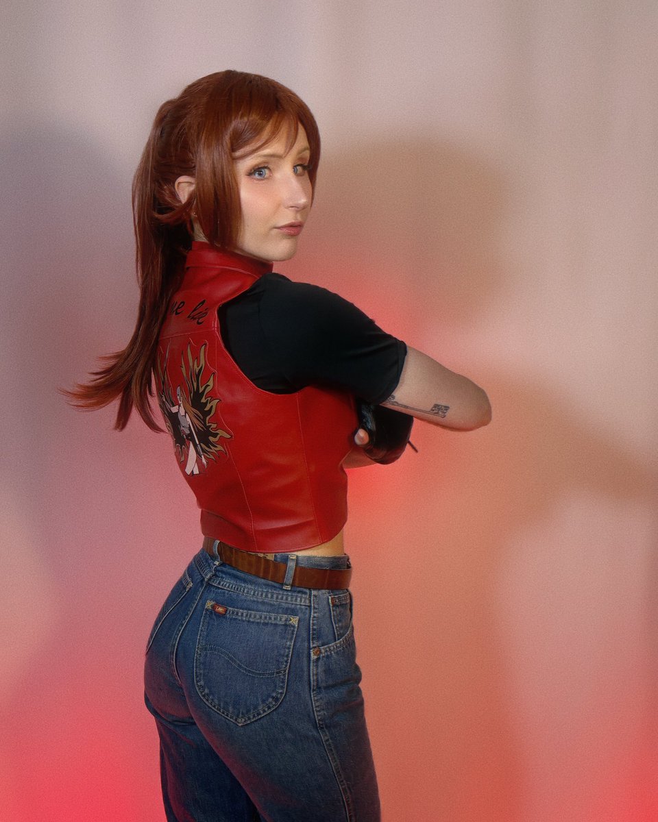 purrblind's tweet photo. My cosplay of Claire Redfield from
Resident Evil- Code: Veronica ❤️‍🔥

This was a long time coming :3 https://t.co/3FbBhIHE2H