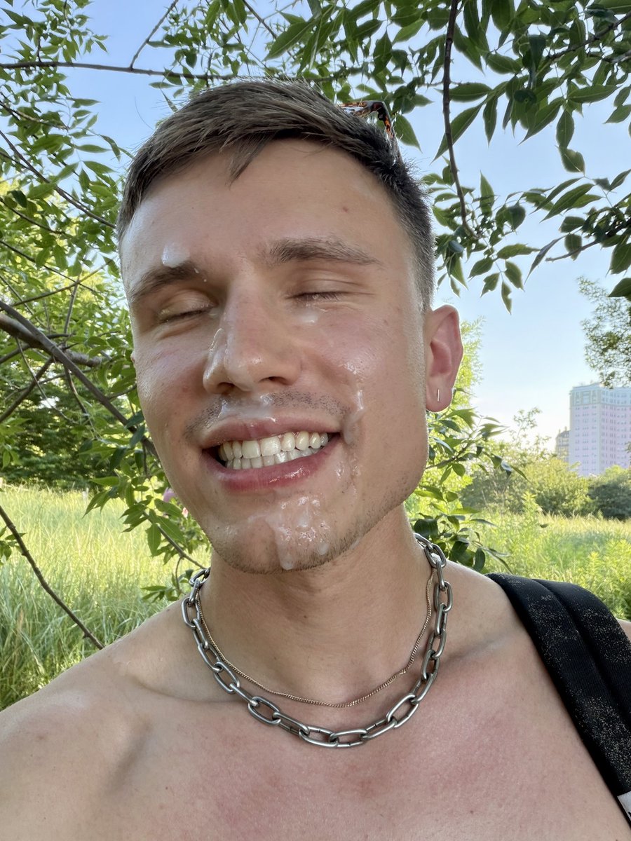 bitchinbottomin's tweet photo. then later in the afternoon, i laid out at the beach and noticed this guy eye fucking me. i returned the stares, we started chatting, and i ended up taking him to the grass and having him blow his load on my face. summer in chicago is soooooo good ☺️ https://t.co/efiBJnA90W