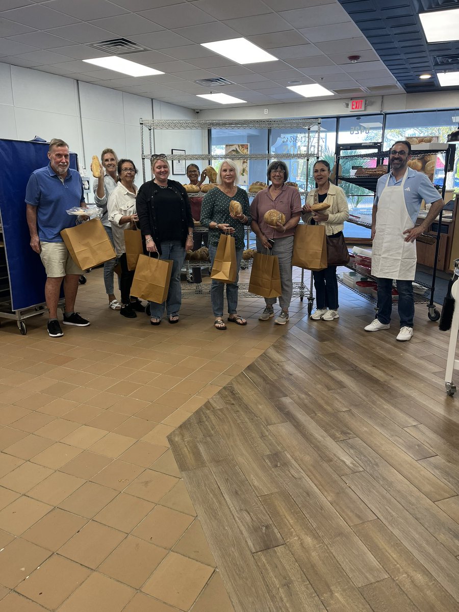 BreadsmithFL's tweet photo. Nothing brings people together quite like fresh bread. 🥖❤️

What a fantastic group! From mixing and shaping to baking in our traditional stone hearth oven, everyone left with new skills, plenty of laughs, and fresh artisan bread to enjoy at home.

Want to experience it? https://t.co/54TOmfowqL