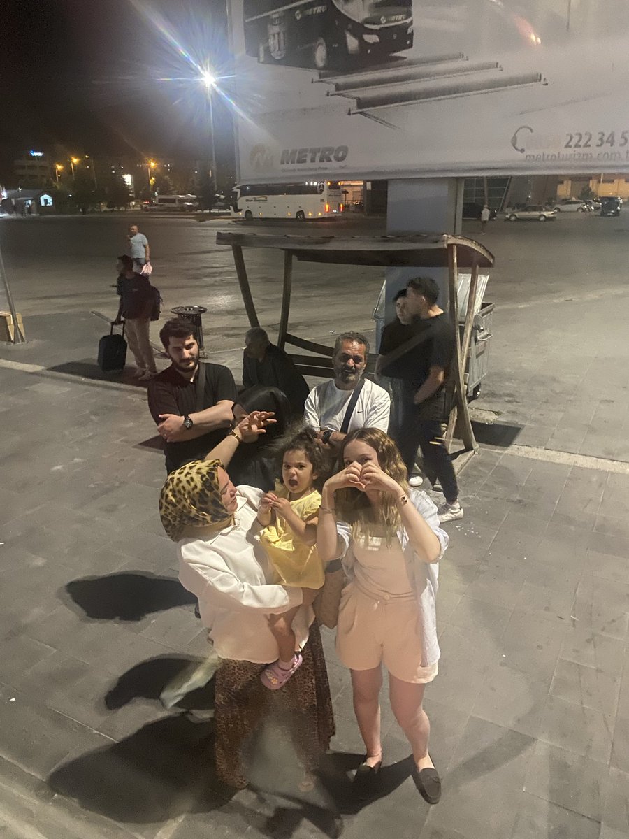 semachdrgl_'s tweet photo. Hüzünlü yeni başlangıçlara 🫶🏻😥 https://t.co/cApOy80X5w
