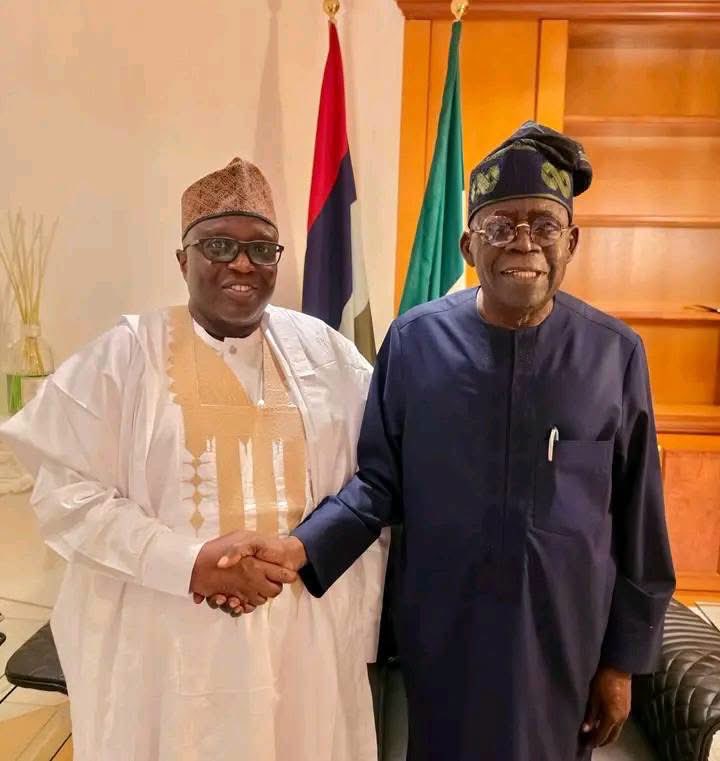 DeeOneAyekooto tweet picture