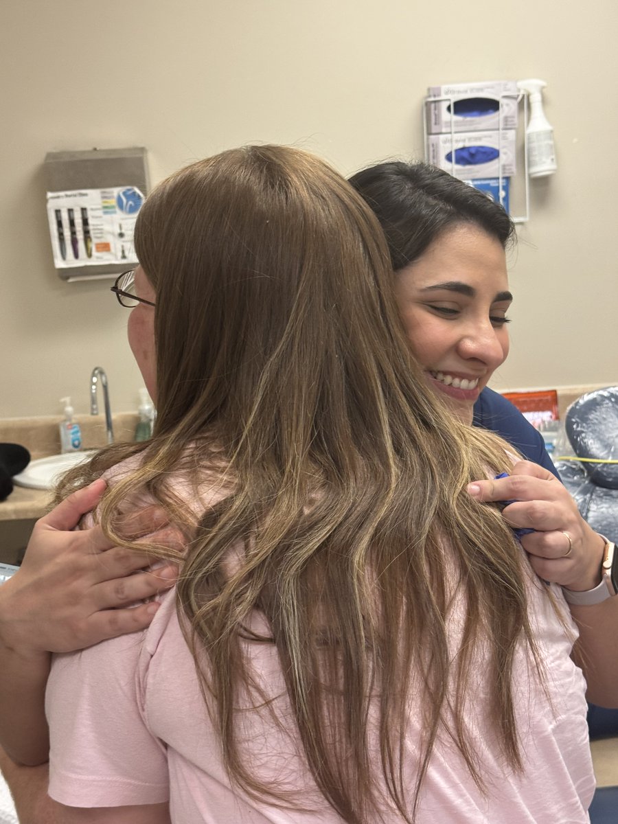aiedentalimpla's tweet photo. This is one of the best parts of our job: restoring patient’s smiles and confidence! Just one of the many reasons we love what we do! ❤️🦷 

#periodontist #dentalimplants #dentalimplanttraining #alabamaimplanteducation https://t.co/u3AG0h1qMG