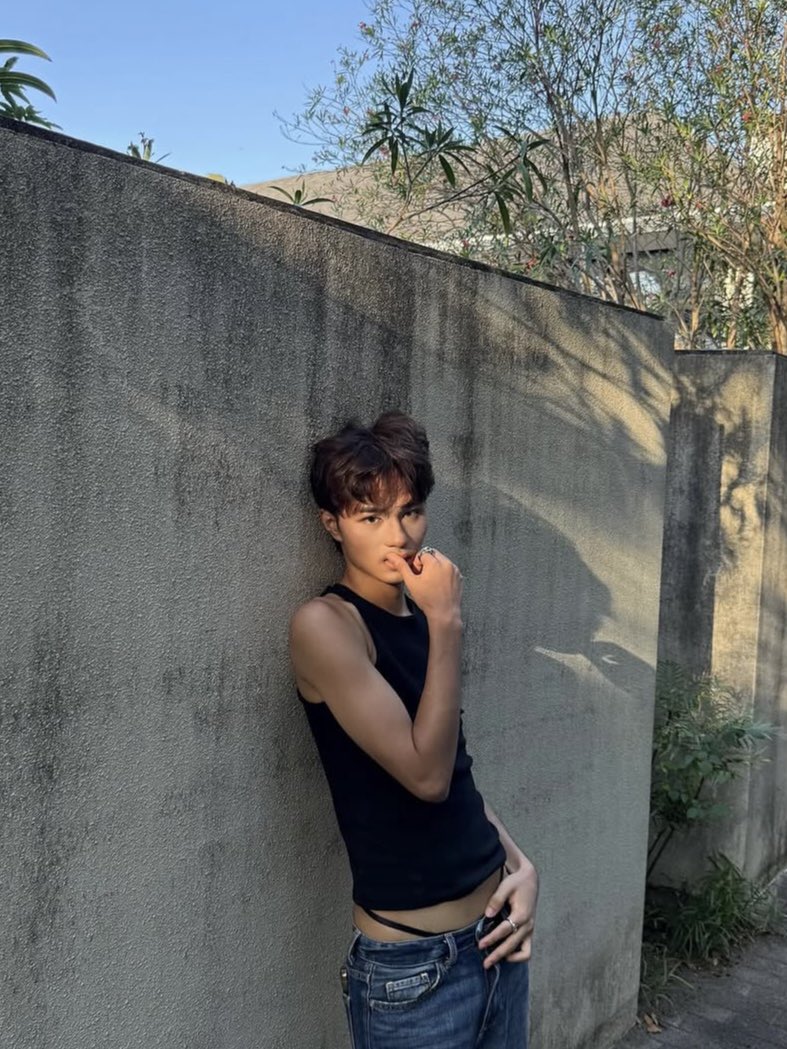 koruptdz's tweet photo. ⠀⠀⠀⠀⠀⠀⠀⠀
⠀⠀⠀⠀⠀⠀⠀⠀
⠀⠀⠀⠀⠀⠀⠀⠀𝗍𝗁𝖾 𝗇𝗂𝗀𝗁𝗍𝗌 𝖿𝖾𝖾𝗅 𝖺 𝗅𝗂𝗍𝗍𝗅𝖾 𝗅𝗂𝗀𝗁𝗍𝖾𝗋 𝗐𝗁𝖾𝗇 ⠀⠀⠀⠀⠀⠀⠀⠀𝗌𝗈𝗆𝖾𝗈𝗇𝖾 𝗋𝖾𝖺𝖼𝗁𝖾𝗌 𝗈𝗎𝗍. 𝗆𝗒 𝖽𝗆𝗌 𝖺𝗋𝖾 ⠀⠀⠀⠀⠀⠀⠀⠀𝗈𝗉𝖾𝗇. ⠀⠀
⠀⠀⠀⠀⠀⠀⠀⠀
⠀⠀⠀⠀⠀⠀⠀⠀ https://t.co/MUDhrCvFqX