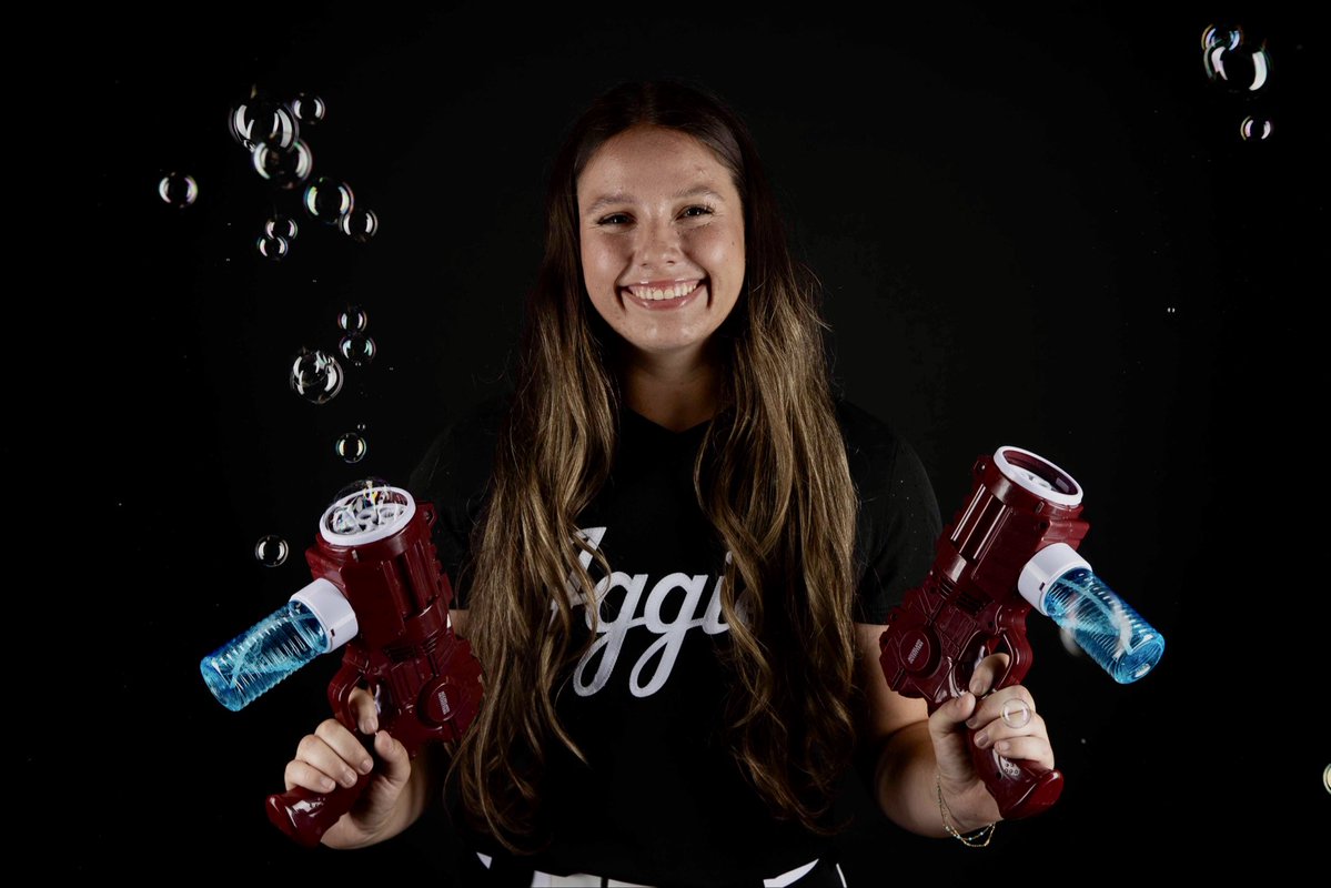 Nicolebodeux's tweet photo. So excited to be an Aggie!!!

Gig 'Em👍 https://t.co/2EJkBx9MYF
