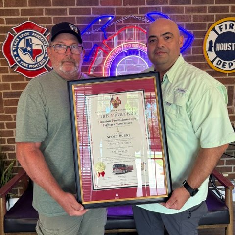 FirefightersHOU's tweet photo. Congratulations to newly retired Captain Scott Burke, who stopped by the Union Hall to receive a certificate recognizing his 33 years of service.

HPFFA provides these certificates to retiring active members, and we would love to showcase more of them. When you retire, stop by the Union Hall to pick up your certificate, and, if you are willing, we will snap a photo to help celebrate your service.