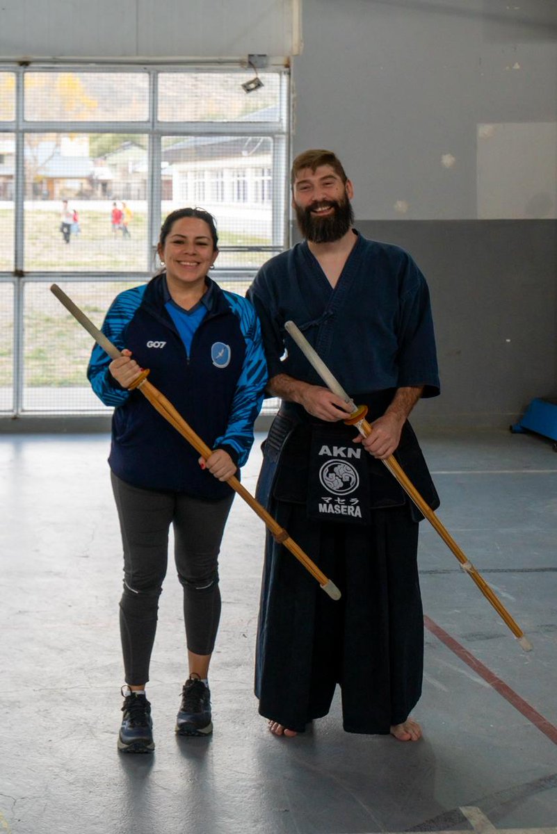 UnpsjbEsquel's tweet photo. Durante el semestre, más de 200 estudiantes de la Sede Esquel de la Universidad Nacional de la Patagonia San Juan Bosco participaron de las propuestas deportivas impulsadas por el Área de Deportes.
Las actividades: natación, gimnasio, kendo, vóley, futsal, handball y hockey. https://t.co/quYociuyMG
