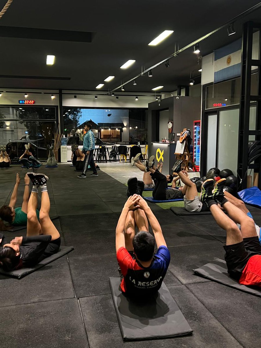 UnpsjbEsquel's tweet photo. Durante el semestre, más de 200 estudiantes de la Sede Esquel de la Universidad Nacional de la Patagonia San Juan Bosco participaron de las propuestas deportivas impulsadas por el Área de Deportes.
Las actividades: natación, gimnasio, kendo, vóley, futsal, handball y hockey. https://t.co/quYociuyMG