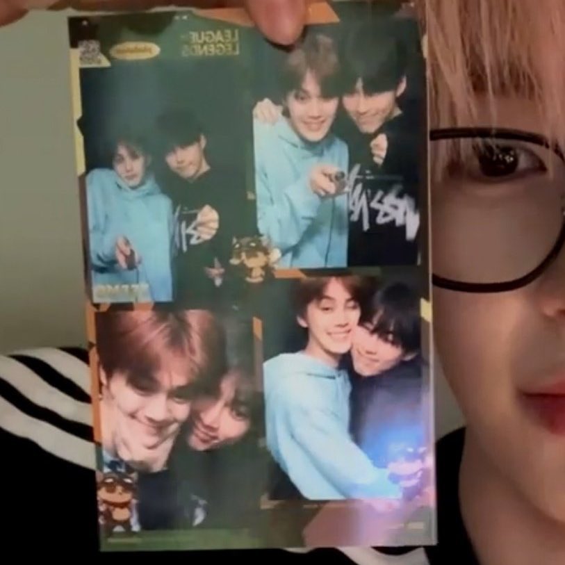a2bzb1's tweet photo. thinking about how gyuvin said he takes photobooth pics with hanbin every time they meet but they probably can't share them due to restrictions 💔 oh my 2binz i miss when you were able to be loud about your love for each other https://t.co/2P4GXri05P