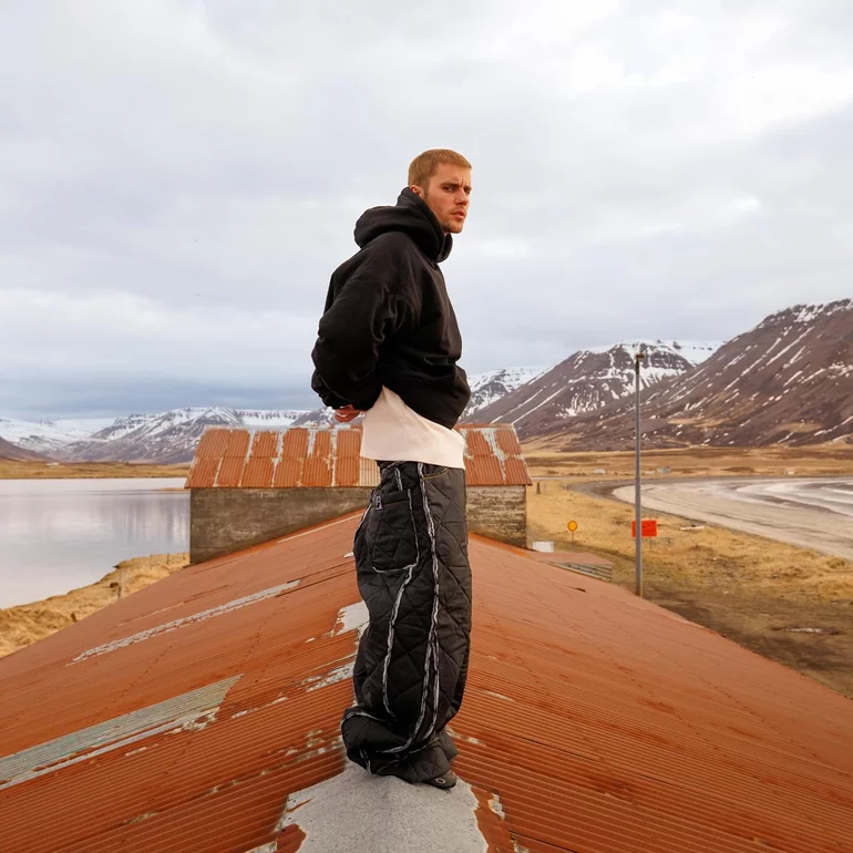 justinchartdata's tweet photo. Justin Bieber has been announced as one of the performers for the 2026 FIFA World Cup final. https://t.co/3oyNcjMspD