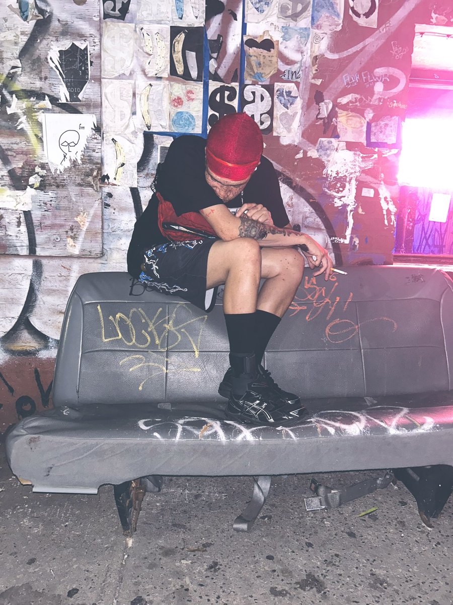 sheluvfrecklez's tweet photo. If You Loose It All Today, Who Gon’ Help You Get It!? 🤔💭🥶💔 https://t.co/n5y3KbpAhW