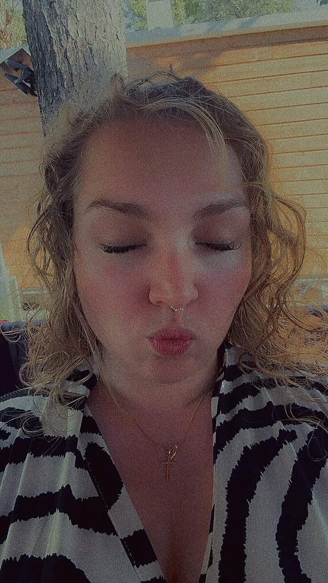 A_Goddess_S's tweet photo. Mes vacances me manque déjà 🤧 https://t.co/wJeey48fAp