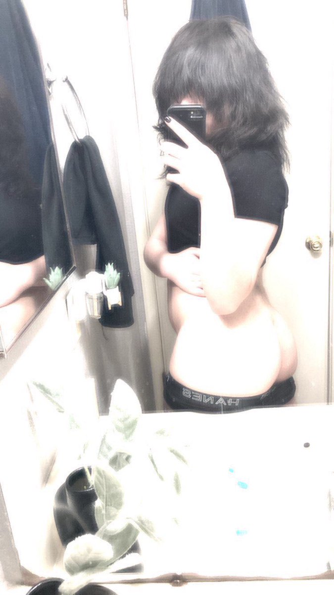 femboyzombiee's tweet photo. some old pics https://t.co/zb3D6wpkPd