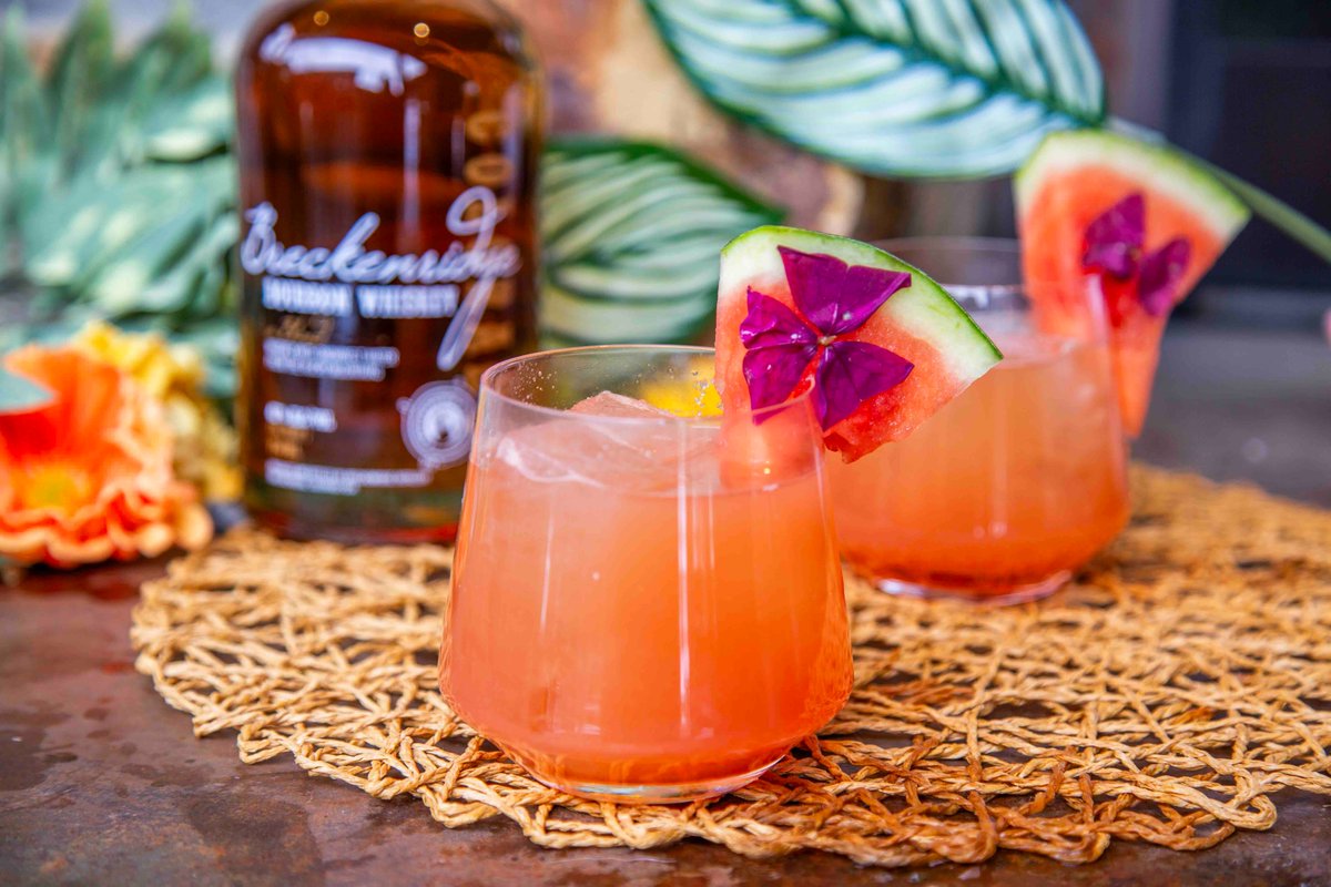breckdistillery's tweet photo. Shake, stir, and sip your way through our favorite seasonal recipes featuring award-winning Breckenridge spirits. Which cocktail are you making first? Click For Recipes: https://t.co/d0LTjVAdWg https://t.co/XzzscyCx3M