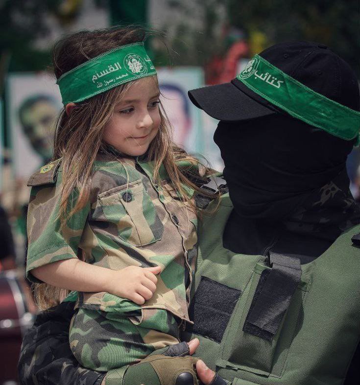 islamasalya88's tweet photo. "Kâfirlere karşı sert, kendi aralarında merhametlidirler." 💚🖤

Fetih Suresi/29
📸 📌 Gazze https://t.co/m68p2x2qO1