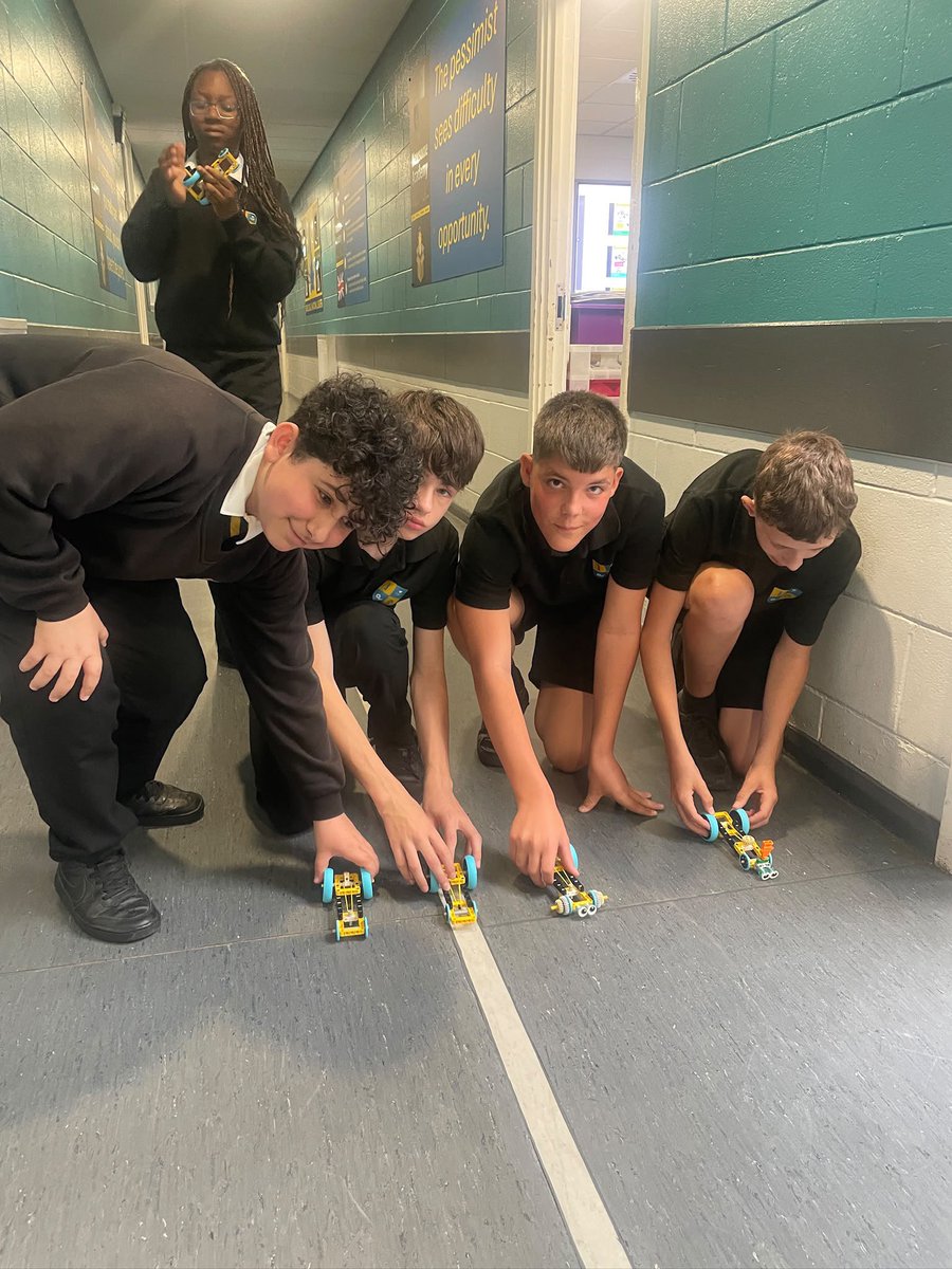 NewsomeAcademy's tweet photo. STEM in a Box – Raising Robots
Our school has received 30 STEM in a Box: Raising Robots kits, kindly supplied by the RAF.
Through a range of hands-on challenges, students will develop their problem-solving, teamwork and engineering skills. https://t.co/KSKJrMDmYG