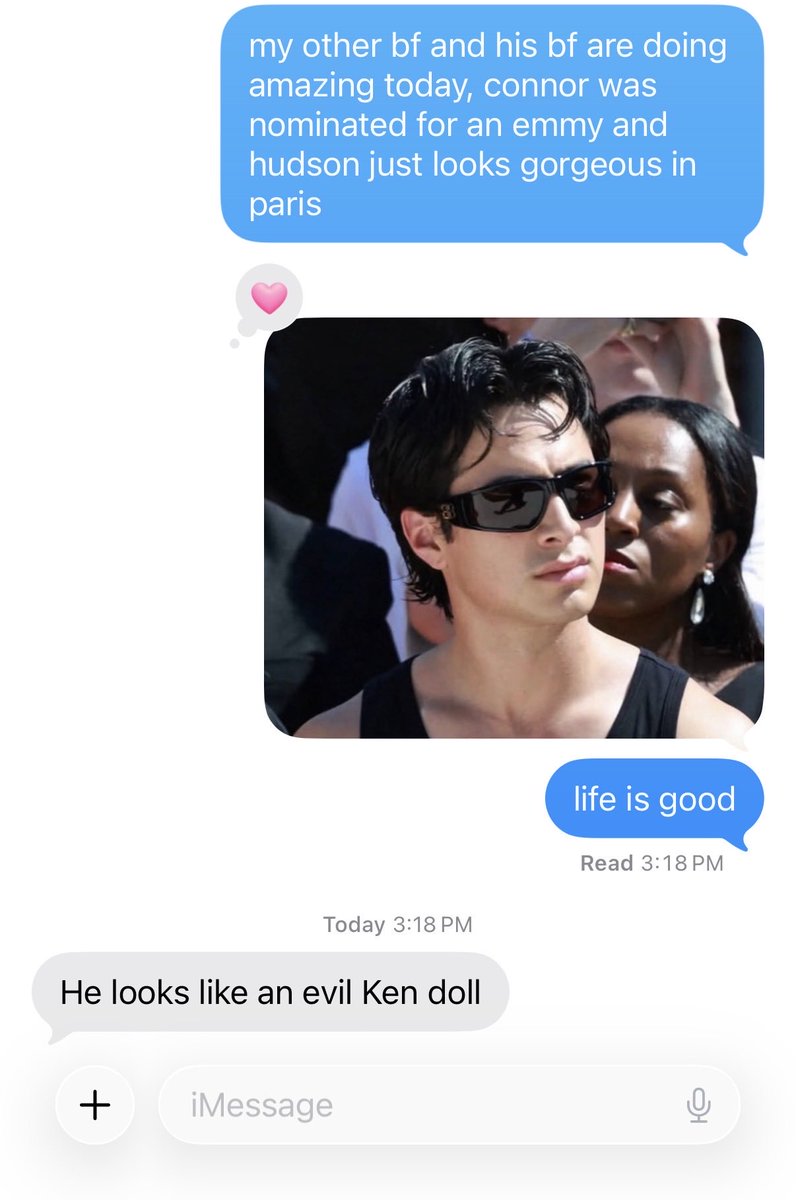 marwritesstuff_'s tweet photo. get a husband that supports your boyfriends https://t.co/FRG398e3ne