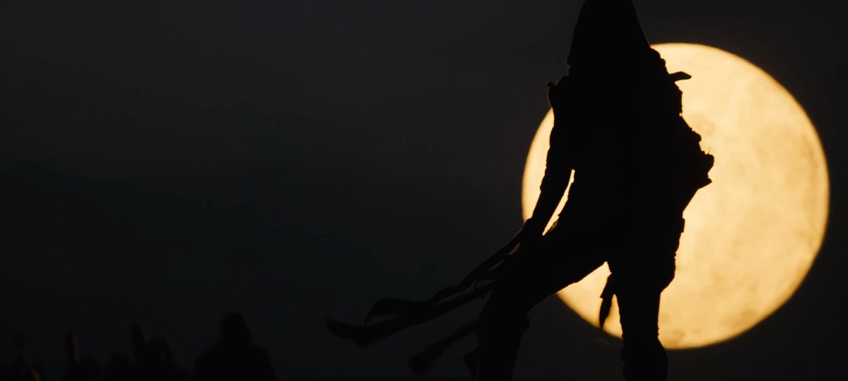 SitoCinema's tweet photo. El cambio de director de fotografía en #Dune3 se nota muchísimo y me parece todo un acierto. Se siente mas oscura, íntima, única, de más autoridad detrás. 
Va a ser histórico. https://t.co/mFh8jpUe9U