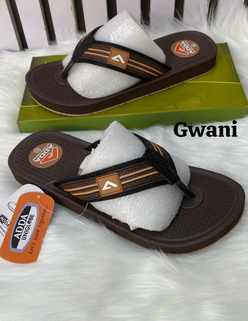 dinero_crocs's tweet photo. + Soft slippers 

🏷️— N13,000

Location Kaduna—worldwide delivery. 
WhatsApp: 08063769764 https://t.co/pvSOLVHMTi