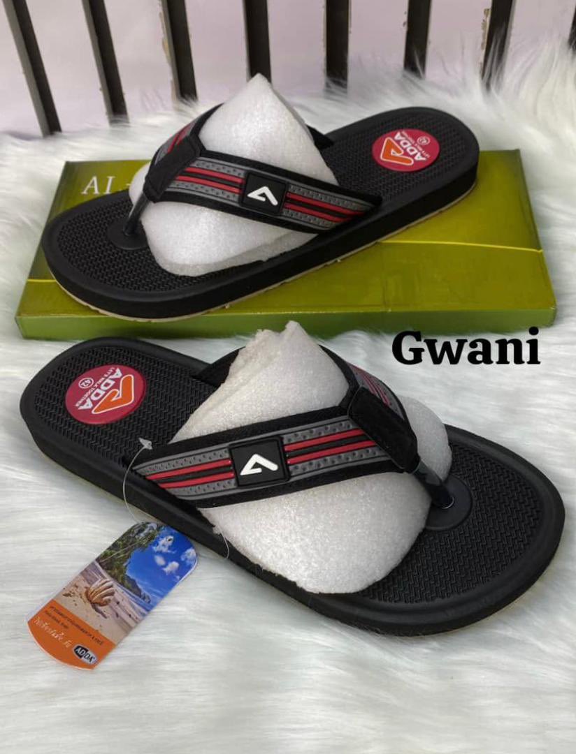 dinero_crocs's tweet photo. + Soft slippers 

🏷️— N13,000

Location Kaduna—worldwide delivery. 
WhatsApp: 08063769764 https://t.co/pvSOLVHMTi