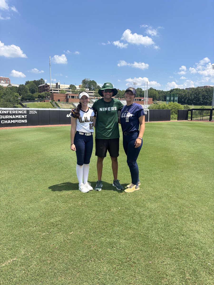 CharlotteM2028's tweet photo. Had an awesome time at @CharlotteSB camp today! Huge thank you to all of the coaches for an incredible opportunity to compete, learn, and showcase my skills. It was definitely a hot one, but every minute was worth it. I’m grateful for the experience and can’t wait to be back at the next camp!
#LLG #StrikeFirst ⚡️⚡️
@llgmccauley 
@Org_LLG 
@cbreault12 
@JakeCombs_ 
@JoHoskins2027
